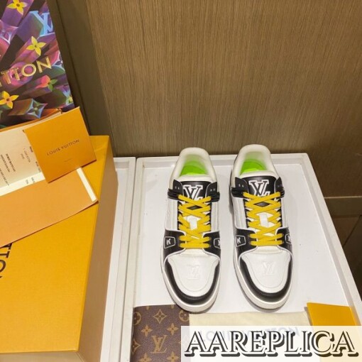 Replica LV Trainer Sneaker Louis Vuitton 1A812I 5