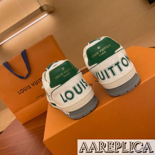 Replica LV Trainer Sneaker Louis Vuitton 1A98US 3