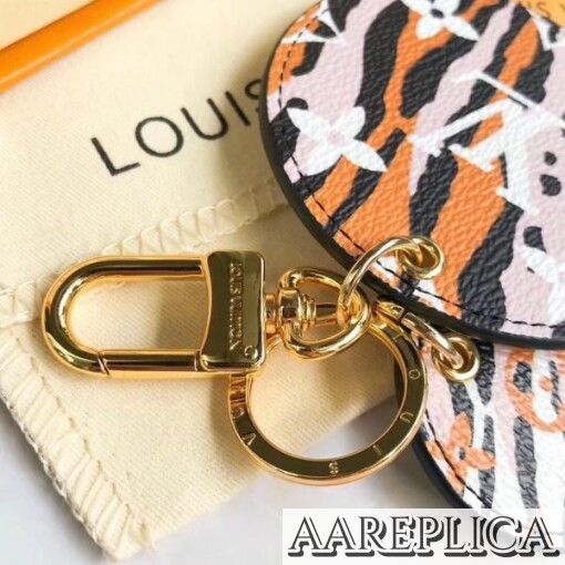 Replica Louis Vuitton Jungle Bag Charm And Key Holder LV M68470 4