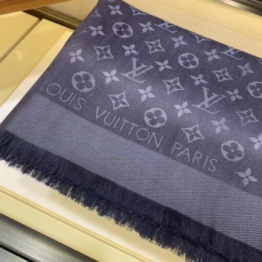 Replica LV M74752 Louis Vuitton Monogram Shawl 6