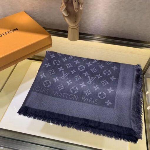 Replica LV M74752 Louis Vuitton Monogram Shawl 7