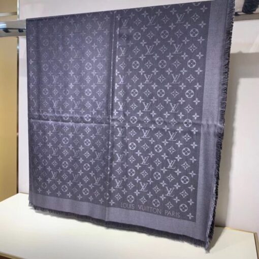 Replica LV M74752 Louis Vuitton Monogram Shawl 8