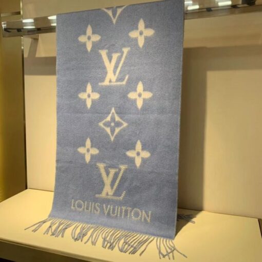 Replica LV M76076 Louis Vuitton Studdy Reykjavik Scarf 5