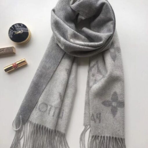 Replica LV M71126 Louis Vuitton Reykjavik Scarf 2