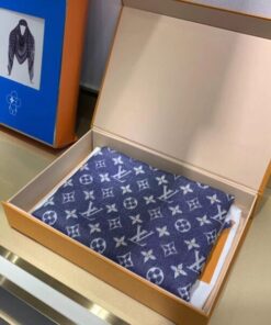 Replica LV M73698 Louis Vuitton Studdy Denim Monogram Shawl