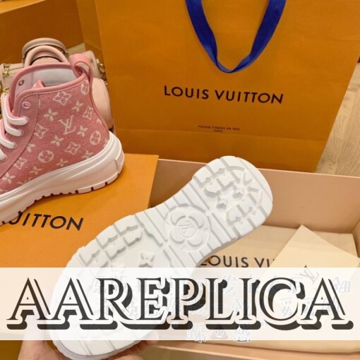 Replica Louis Vuitton LV Squad Sneaker Boot 1A9S1P 3