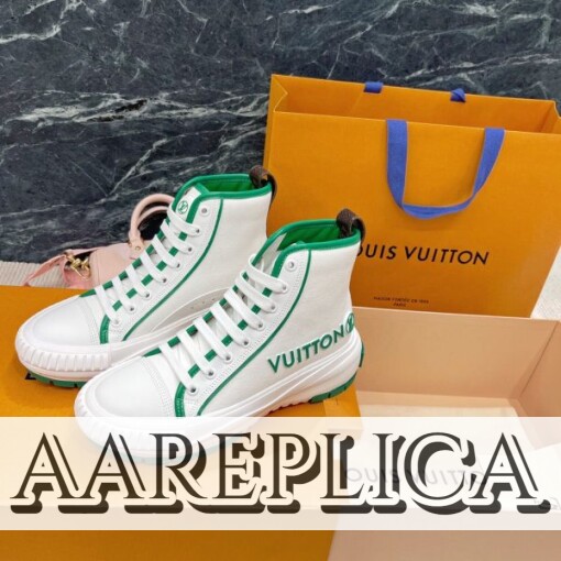 Replica Louis Vuitton LV Squad Sneaker 1AADAR 2