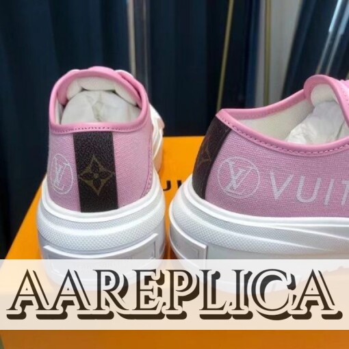 Replica LV Squad Sneaker Louis Vuitton 1A9425 3