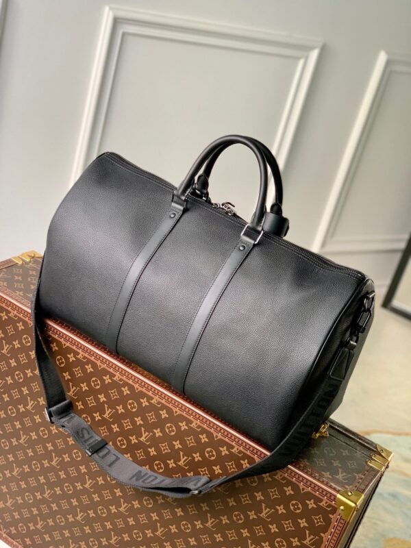 Replica Louis Vuitton Keepall Bandoulière 50 LV M21420 10