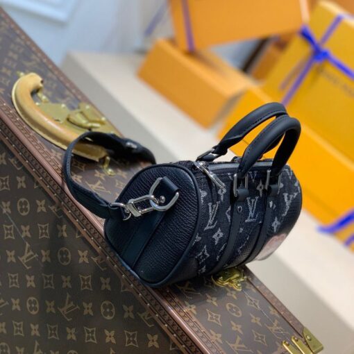 Replica Louis Vuitton Keepall XS LV M81010 4