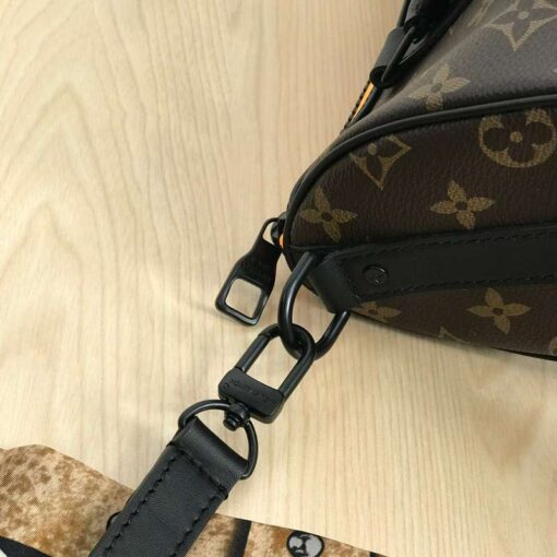 Replica Louis Vuitton Keepall XS LV M80118 6