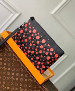 Replica Louis Vuitton LVxYK Pochette To Go LV M82019 2