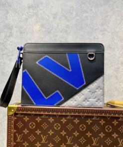 Replica Louis Vuitton Standing Pouch LV M81310 2