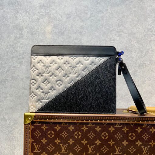 Replica Louis Vuitton Standing Pouch LV M81310 3