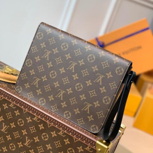 Replica Louis Vuitton S Lock A4 Pouch LV M80560 2