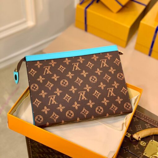 Replica Louis Vuitton Pochette Voyage LV M81204 3