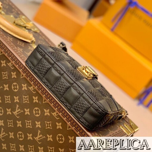 Replica Louis Vuitton Pochette Troca LV M59046 4