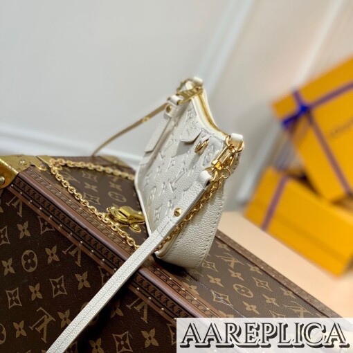 Replica Louis Vuitton Easy Pouch on Strap LV M81066 5