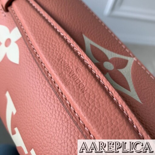 Replica Louis Vuitton Pochette Metis LV M46302 7