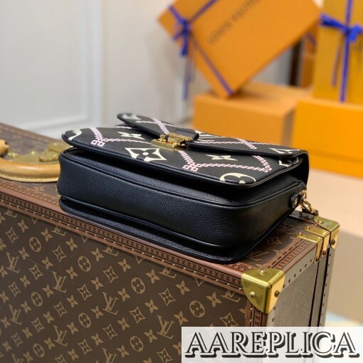 Replica Louis Vuitton Pochette Metis LV M46028 4