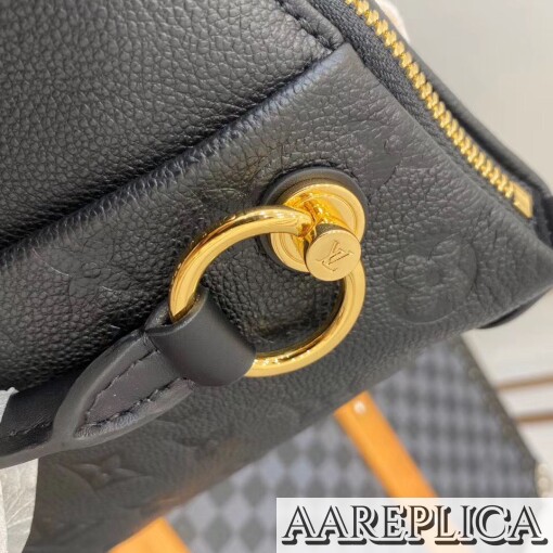 Replica Louis Vuitton M44421 LV V Tote MM 6