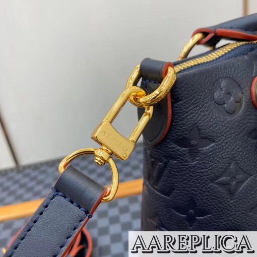 Replica Louis Vuitton M44397 LV V Tote MM 4