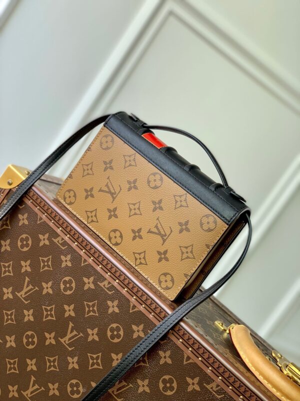 Replica Louis Vuitton LV Book Chain Wallet M81830 10