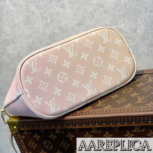 Replica Louis Vuitton Marshmallow LV M59861 6