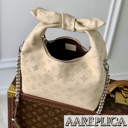 Replica Louis Vuitton Why Knot PM LV M20700 5