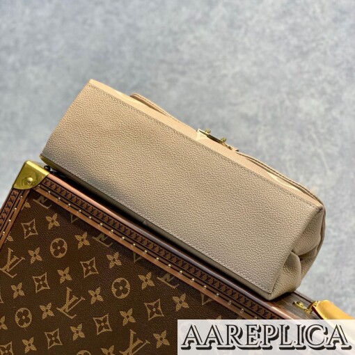 Replica Louis Vuitton Madeleine MM LV M46041 5