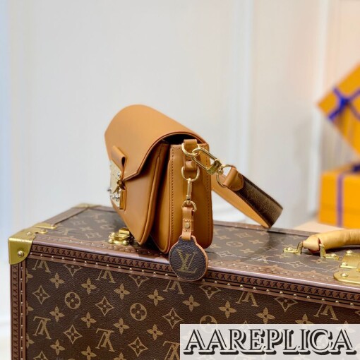 Replica Louis Vuitton Swing LV M20396 3