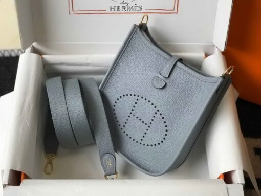 Replica Hermes Evelyne Bag Designer Hermes Mini Crossbody Bag 20394 Gold Buckle Light Blue 4