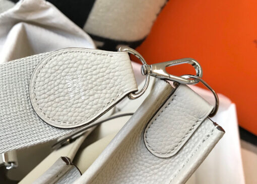 Replica Hermes H083435 Evelyne III 29 Shoulder Bag Silver Hardware White Gray 6