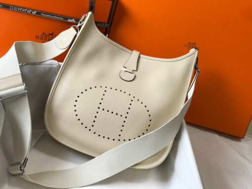 Replica Hermes H083435 Evelyne III 29 Shoulder Bag Silver Hardware Beige 3