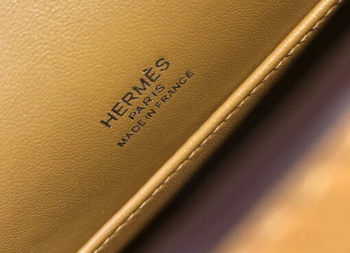 Replica Hermes Kelly Pouchette Swift Leather clutch bag Gold H230276 4