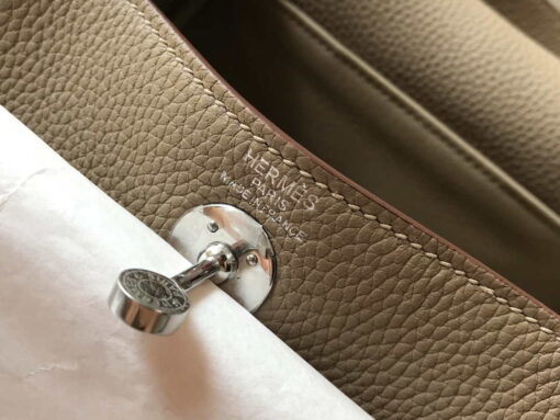 Replica Hermes H079086CK18 Lindy Mini Bag 19cm Semi-manual H231910 6