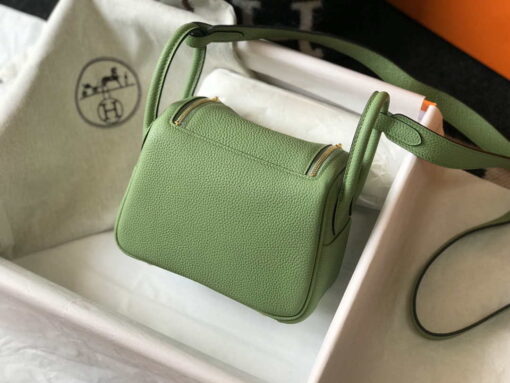 Replica Hermes H079086CK18 Lindy Mini Bag 19cm Semi-manual H231904 7