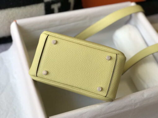 Replica Hermes H079086CK18 Lindy Mini Bag 19cm Semi-manual H231902 3