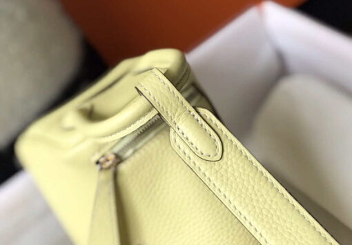 Replica Hermes H079086CK18 Lindy Mini Bag 19cm Semi-manual H231902 6