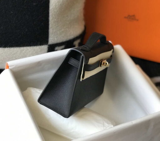 Replica Hermes Mini Kelly Pouchette Epsom Leather H230241 Black Gold 2