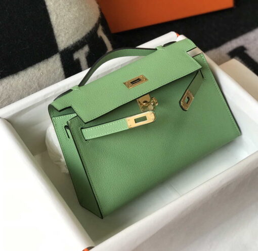 Replica Hermes Mini Kelly Pouchette Epsom Leather H230229 Green 3