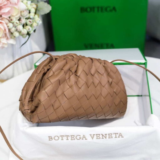 Replica BV 585852 Bottega Veneta Mini Pouch intrecciato leather clutch with strap Brown 3