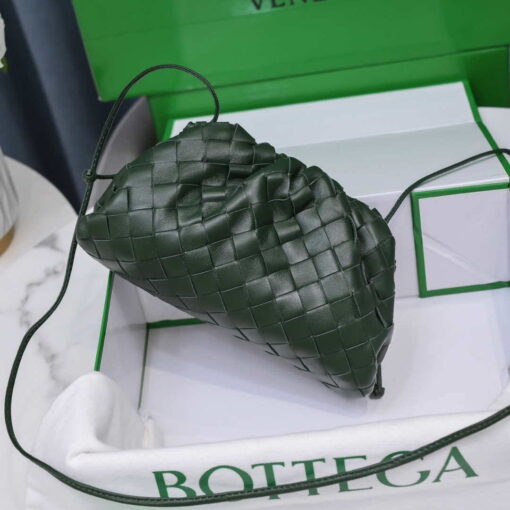 Replica BV 585852 Bottega Veneta Mini Pouch intrecciato leather clutch with strap Dark Green 2