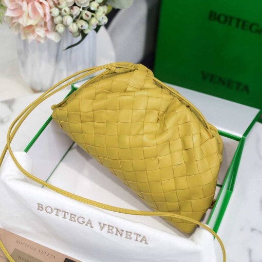 Replica BV 585852 Bottega Veneta Mini Pouch intrecciato leather clutch with strap Yellow 3