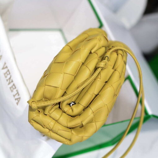 Replica BV 585852 Bottega Veneta Mini Pouch intrecciato leather clutch with strap Yellow 6