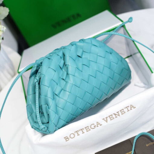 Replica BV 585852 Bottega Veneta Mini Pouch intrecciato leather clutch with strap Blue 4