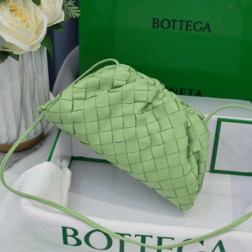 Replica BV 585852VCPP13840 Bottega Veneta Mini Pouch Light Green 2