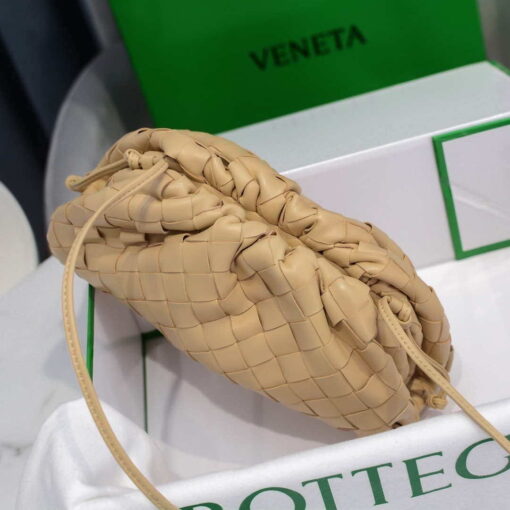 Replica BV 585852VCPP19776 Bottega Veneta Mini Pouch Beige 4