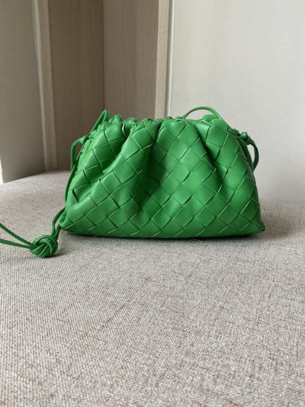 Replica BV 585852VCPP13722 Bottega Veneta Mini Pouch Green