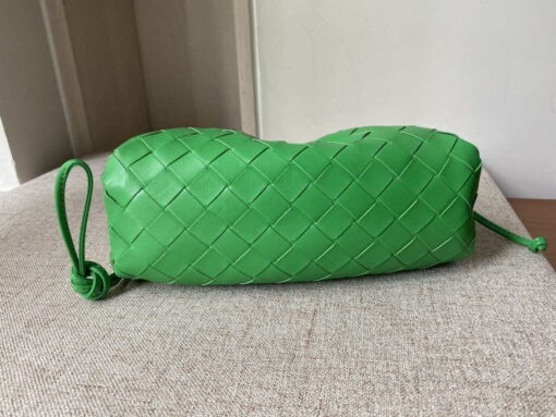 Replica BV 585852VCPP13722 Bottega Veneta Mini Pouch Green 4